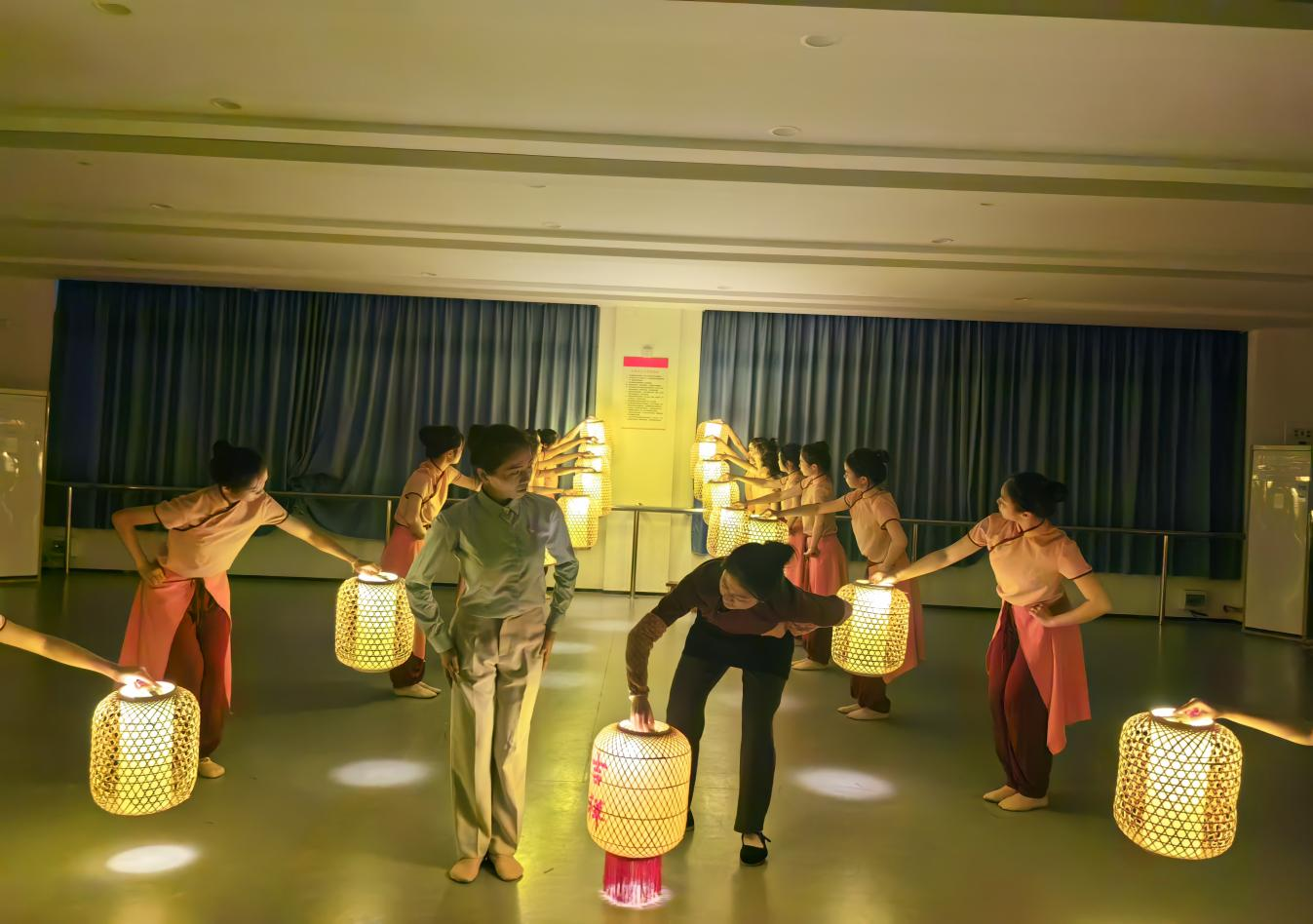 1732584759106051552.png 图片40.png
