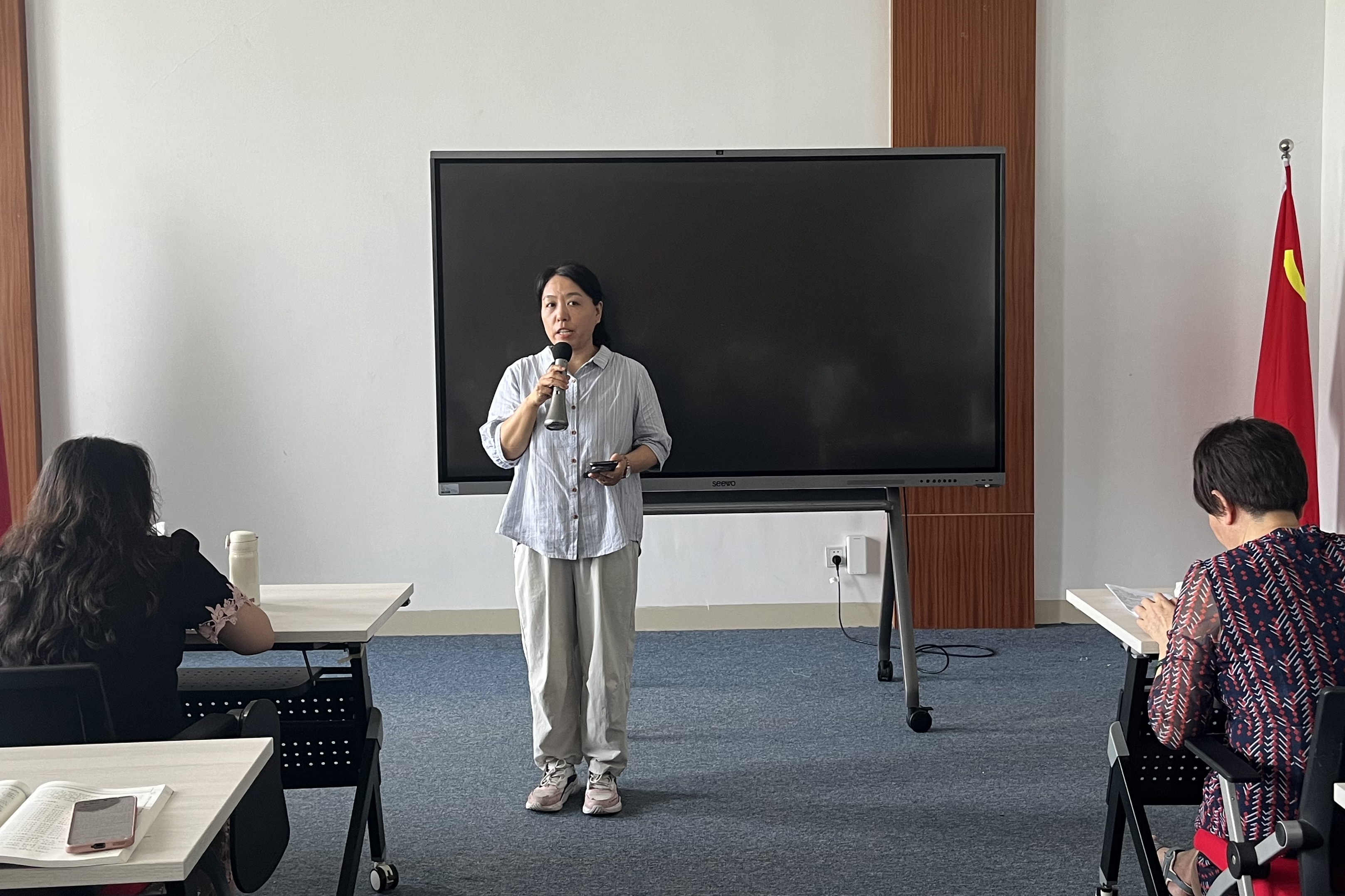 刘彩红老师_副本.jpg